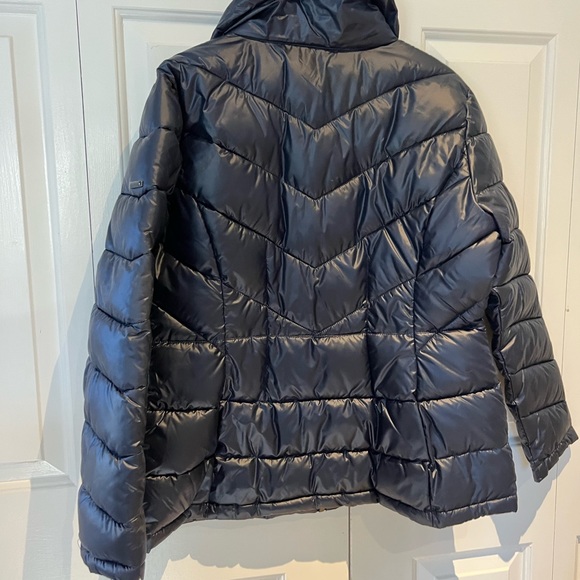 New Kenneth Cole Navy Puffer Jacket size XL - Picture 4 of 5